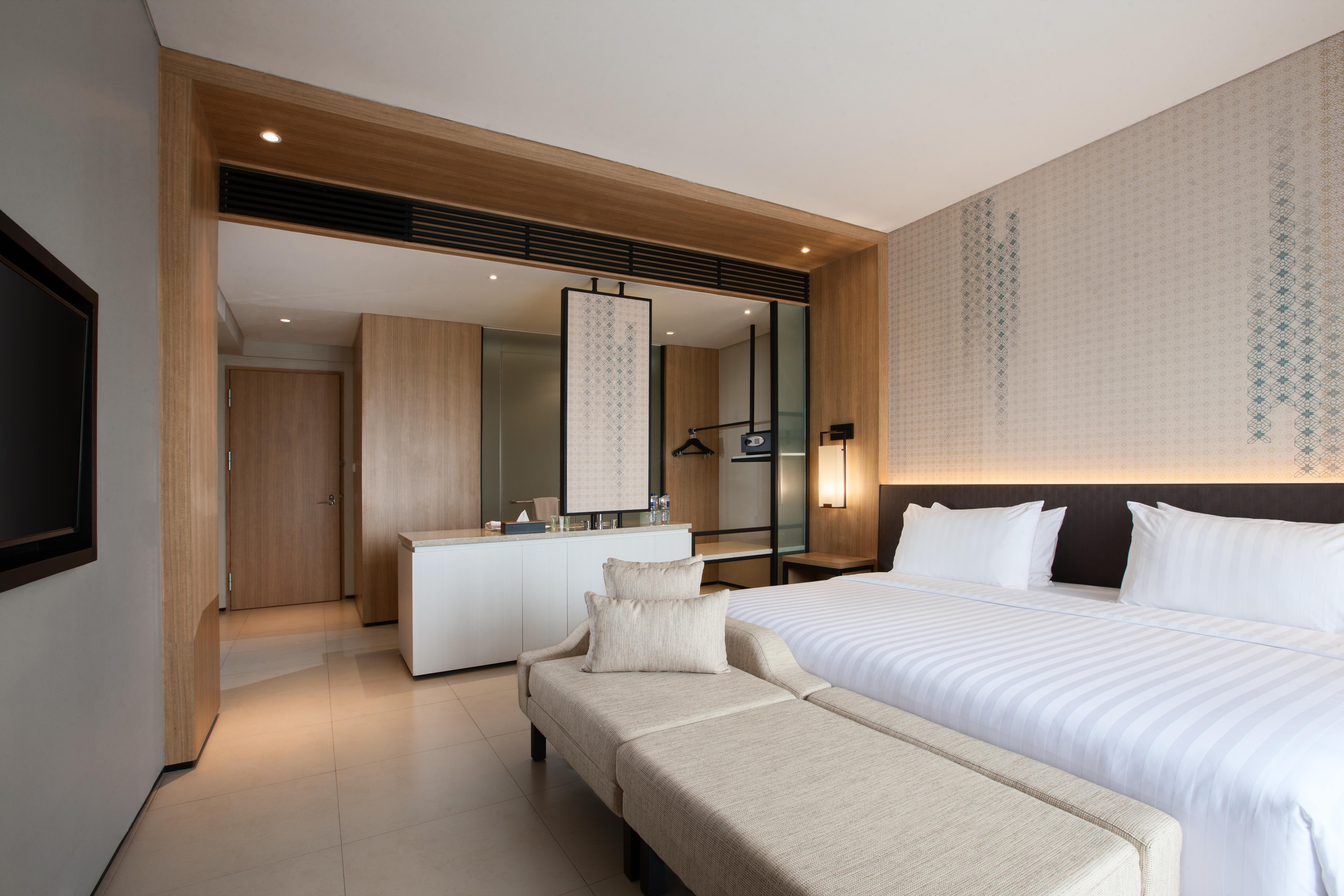 Hotel Santika Premiere Bandara Палембанг Екстериор снимка